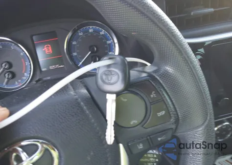 2017 Toyota Corolla L z USA, uszkodzony, nr VIN 2T1BURHE9HC821424